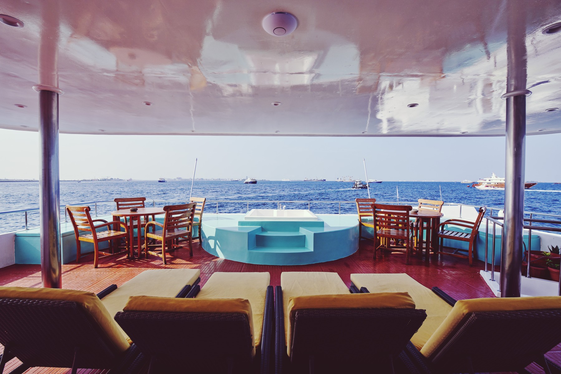 Blue Horizon - croisières plongée et surf